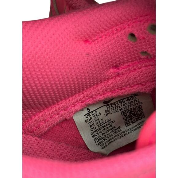 Nike Kid's Hot Pink White Dunk Low Hyper Lace Up Sneaker Shoes Size 5 - Picture 8 of 11